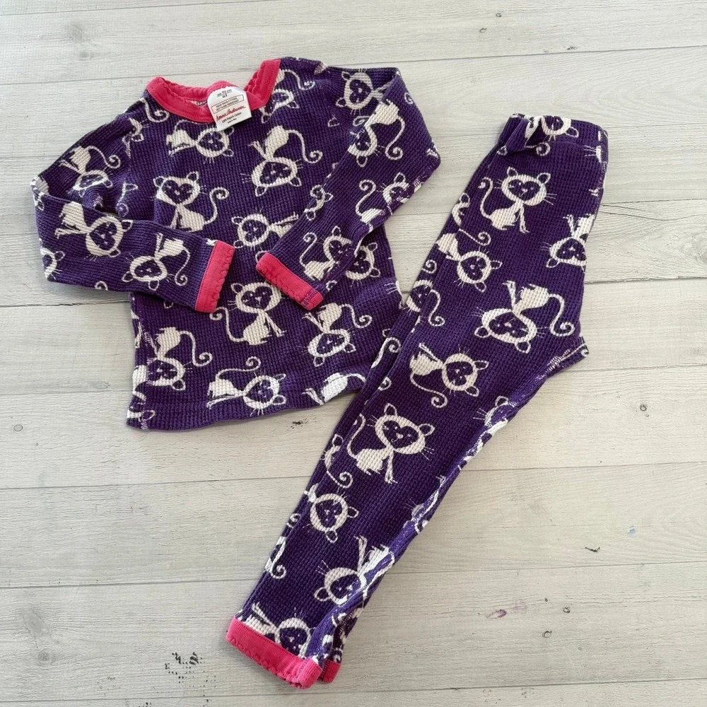 Hanna Andersson purple ribbed‎ cat pajamas 90/3